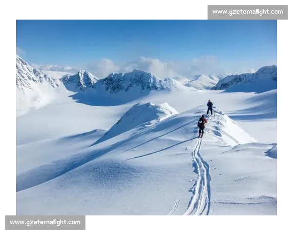 探索极限挑战与自然之美融合的登山运动魅力与身心体验